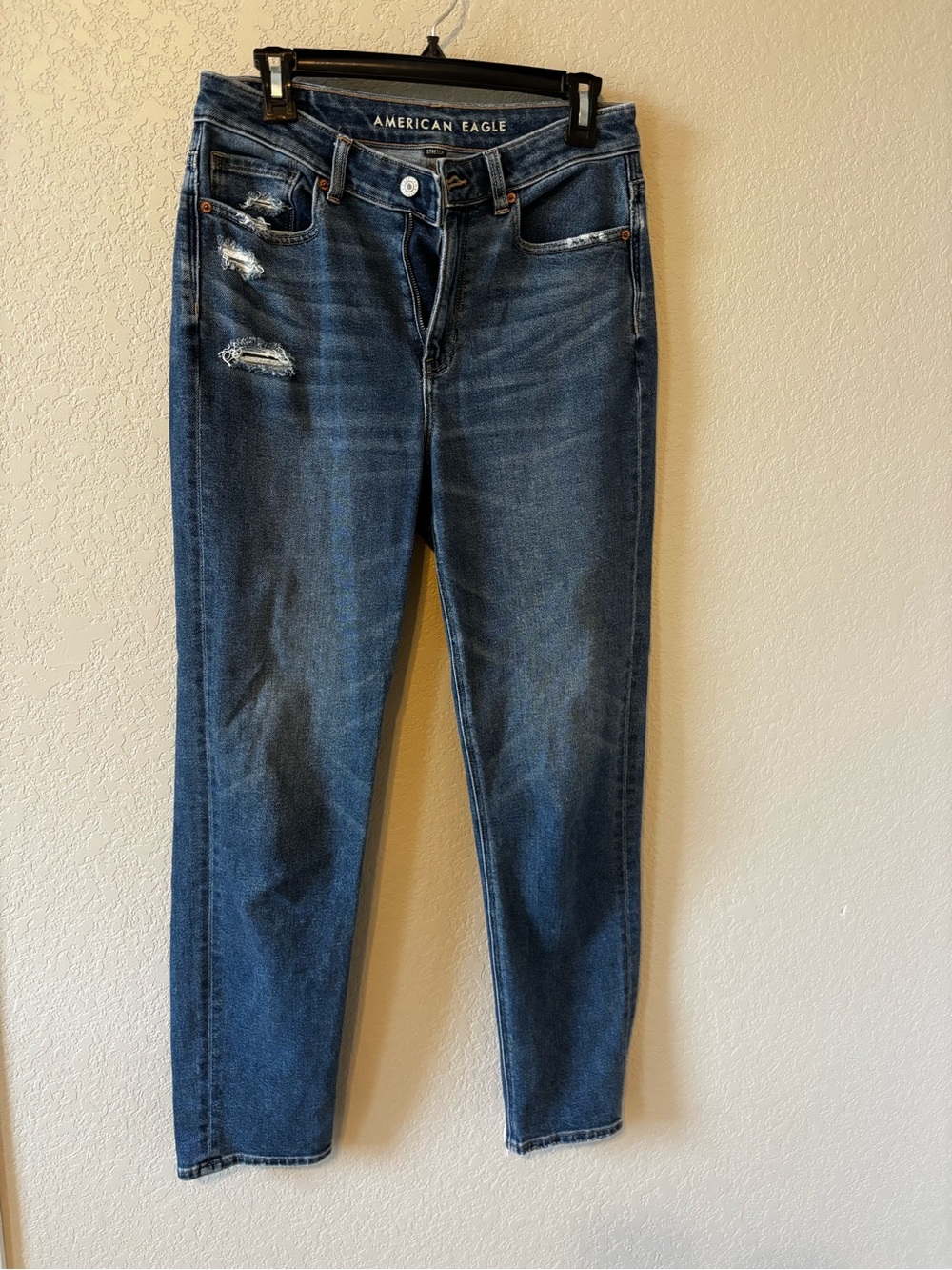 American Eagle Dark Blue Denim Jeans with Contrast Stitching